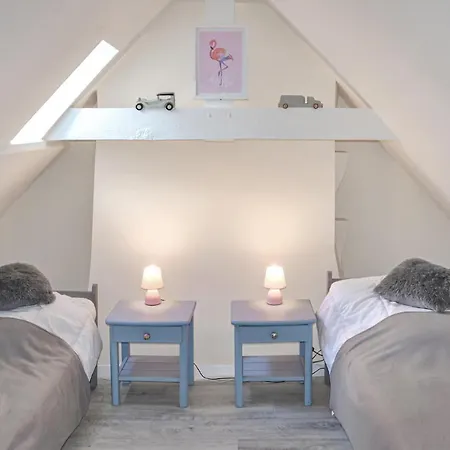 3 Bedroom Awesome Home In Marcilhac Sur Cele Дом отдыха